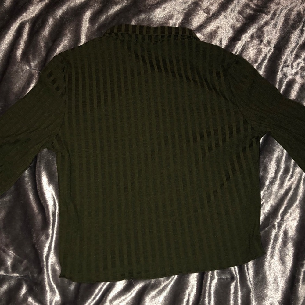 Cropped Button Up - Picture 2 of 3